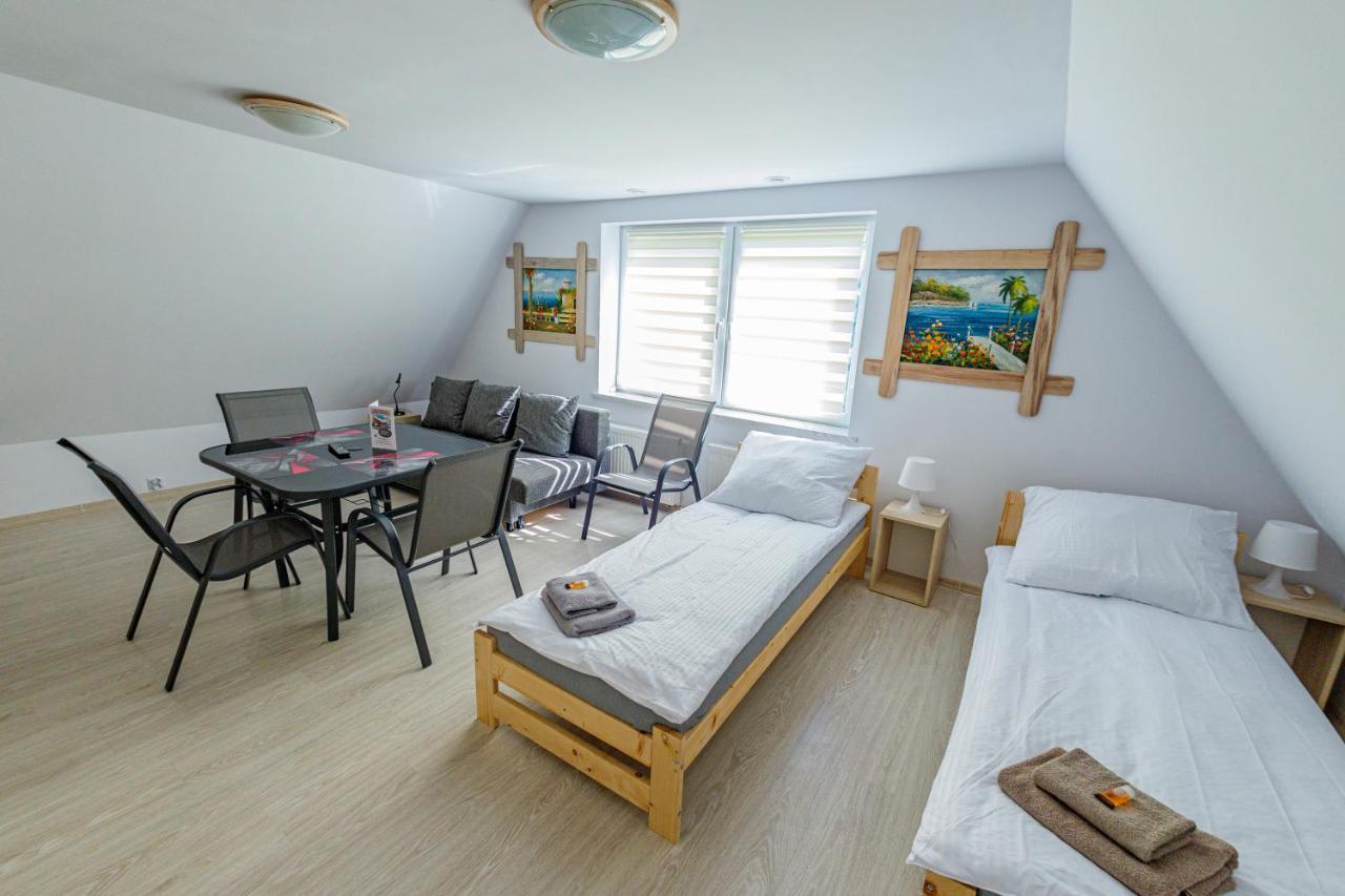 Stara Piekarnia - Plac Lotnikow Olsztyn  Ngoại thất bức ảnh